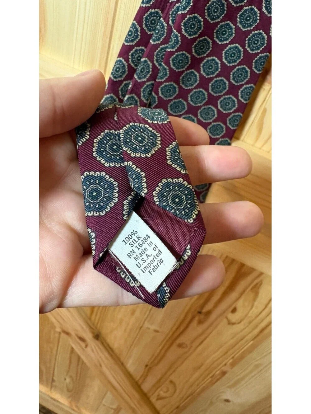 Hastings Bay Burgundy Silk Men's Tie with Circular Pattern